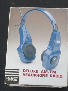 Vintage Electro Brand Deluxe AM FM Headphone Radio Blue One Size Model 222 NIB